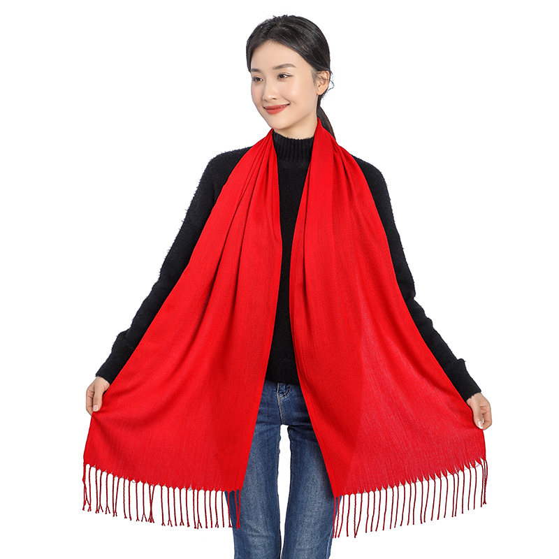 震惊!忻州这条红色围巾竟让团队业绩暴涨300%!