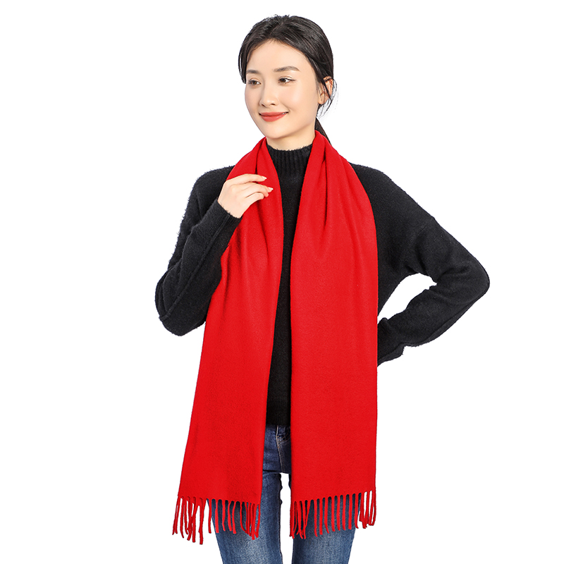 江苏千万新娘必看!这款吉祥红围巾,竟能让婚礼更添喜气!