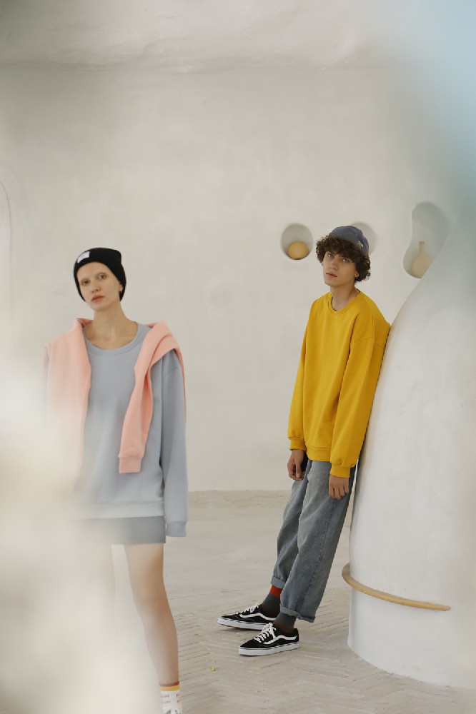 千万不能错过！江苏这款潮牌宽松圆领卫衣，穿上它你就是街头最靓的仔