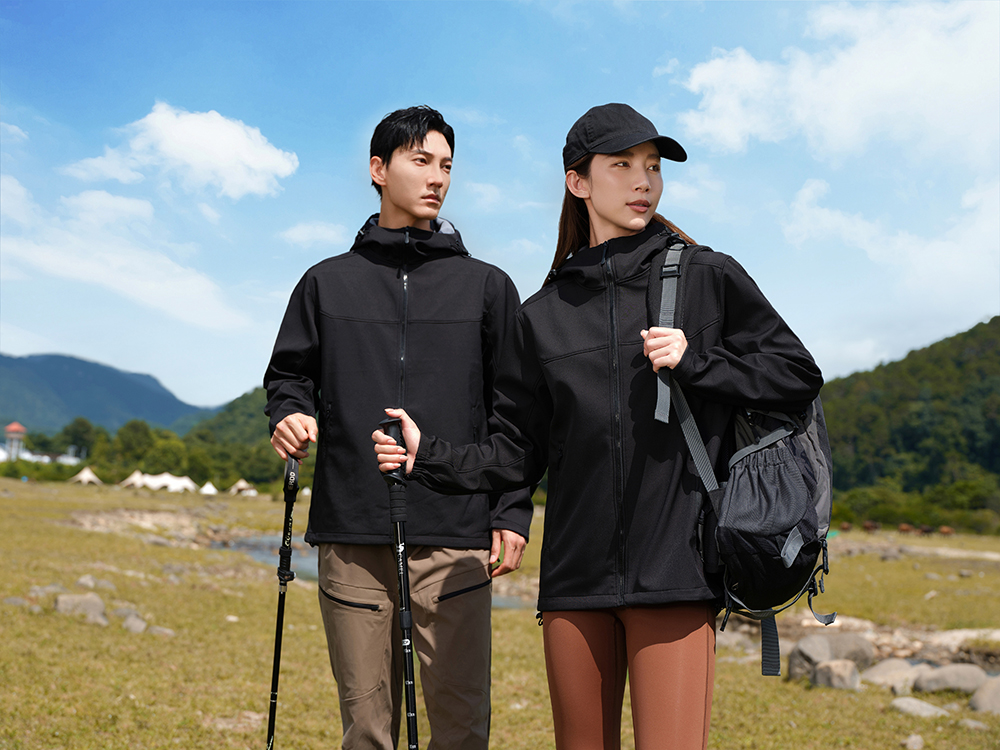 震惊！江苏这件冲锋衣竟让老板们排队疯抢